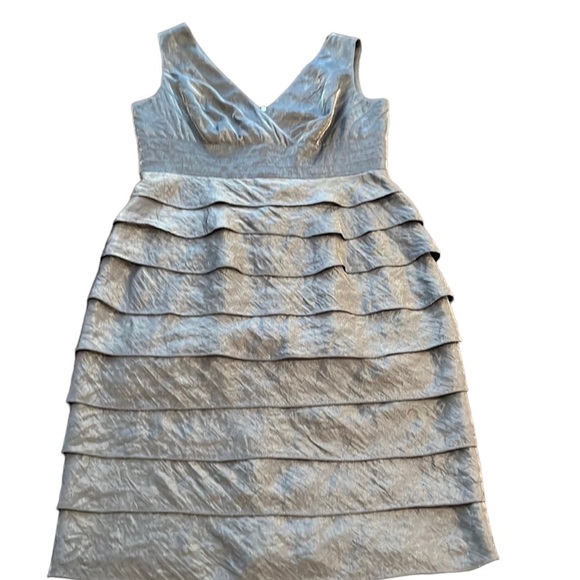 HP🎉NWOT Gorgeous Adriana Papell cocktail dress. Blue shimmer like a night sky. - Picture 1 of 14